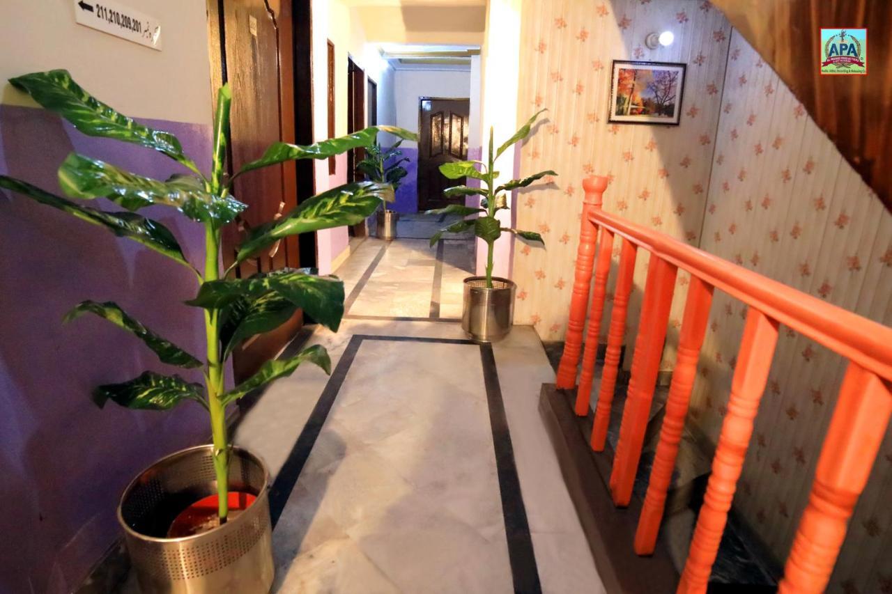 Royal Inn Guest House لاهور المظهر الخارجي الصورة