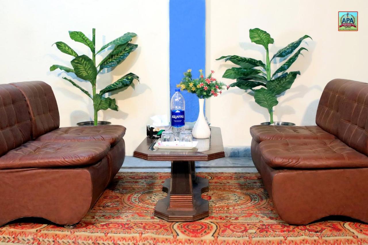 Royal Inn Guest House لاهور المظهر الخارجي الصورة